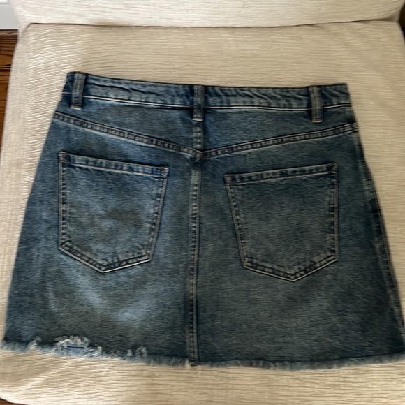 Free People denim mini skirt with zipper. - Picture 2 of 4